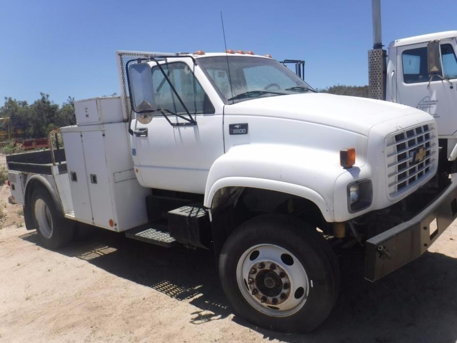 1999 Chevrolet C6500  Utility Truck - Service Truck