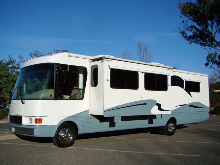 2000 National DOLPHIN 5360