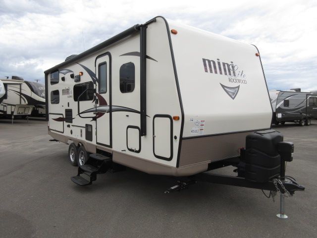 2017 Forest River Rockwood Mini Lite 2509S SOLID SURFACE
