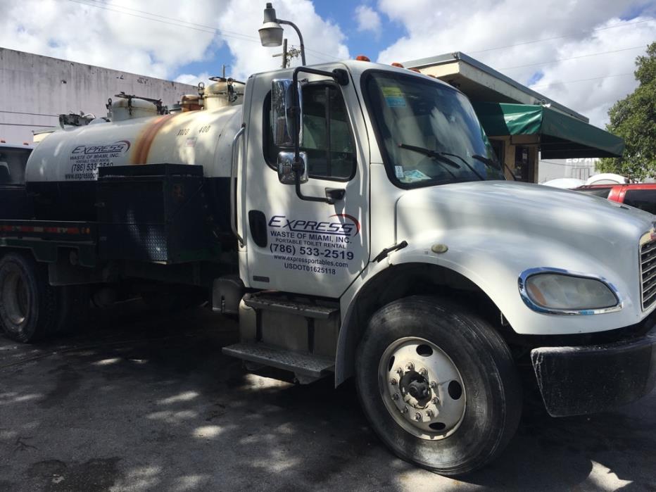 2005 Freightliner Mb65  Septic