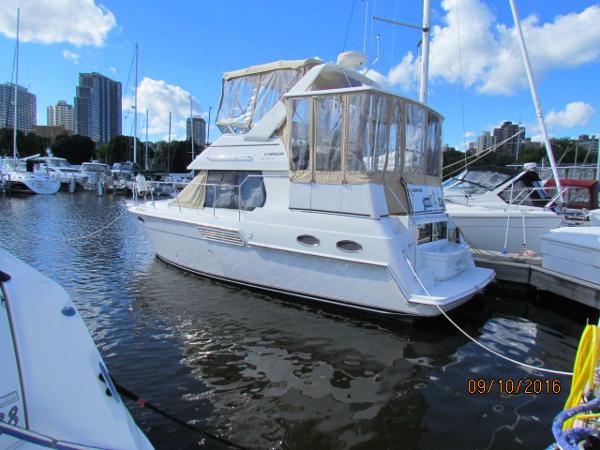 2001 Carver 326 Motor Yacht