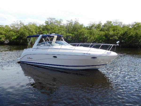 2002 Rinker 310 Fiesta Vee