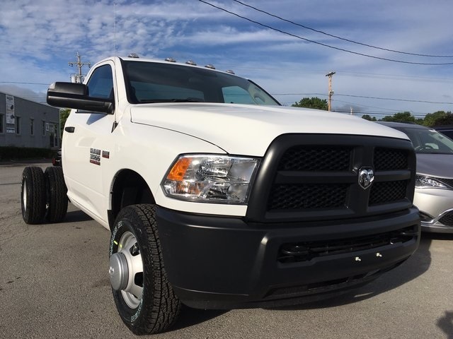 2016 Ram 3500 Chassis  Cab Chassis