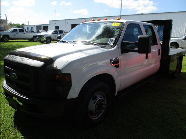 2008 Ford F350  Flatbed Truck
