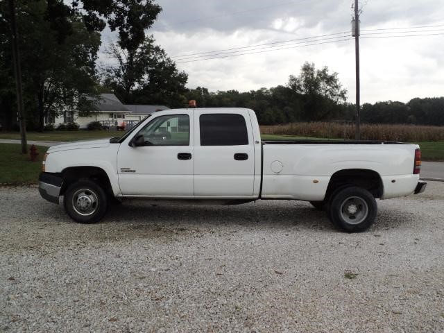 2005 Chevrolet Silverado 3500  Pickup Truck