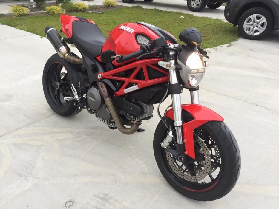 2013 Ducati HYPERMOTARD