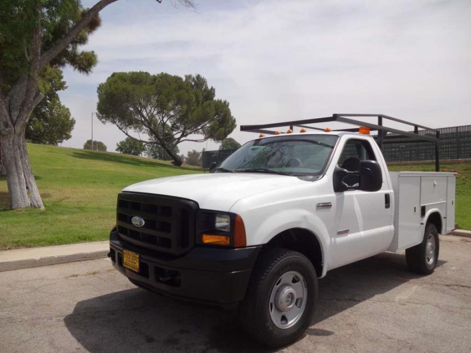 2006 Ford F350  Utility Truck - Service Truck