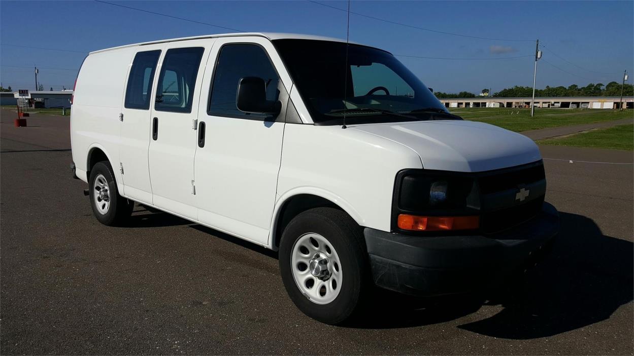 2009 Chevrolet Express G1500  Cargo Van