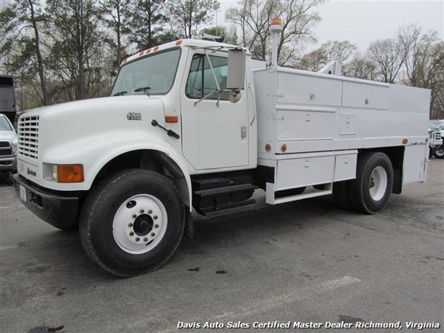 2001 International 4700