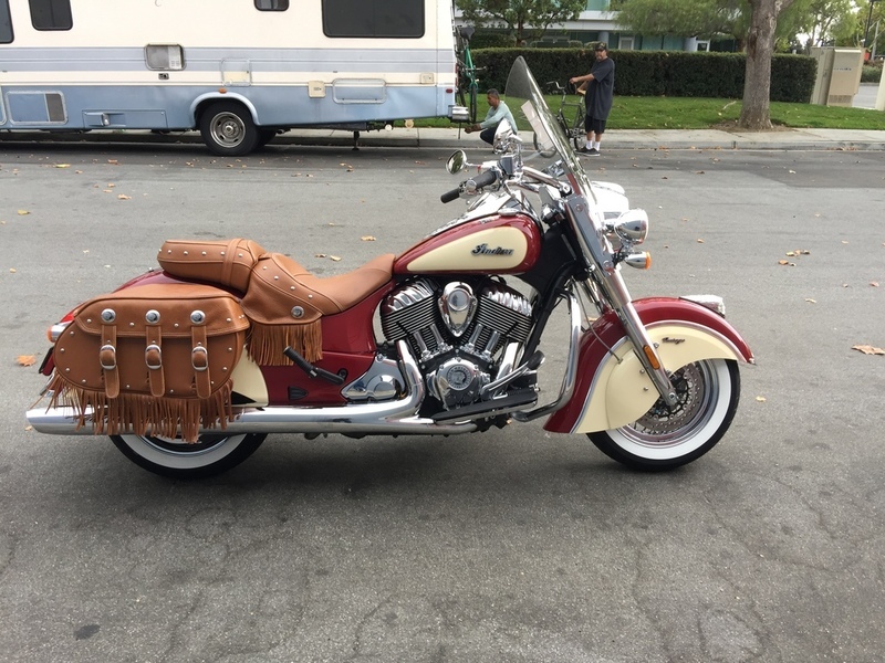 2017 Indian Chieftain Thunder Black Pearl