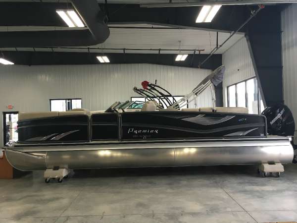 2016 PREMIER BOATS Intrigue 250