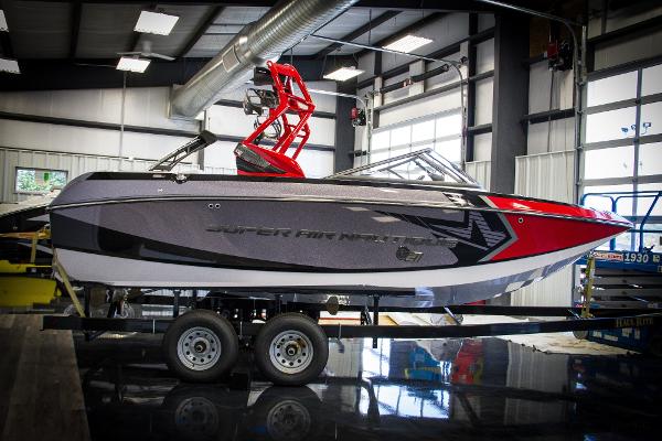 2015 Nautique Super Air Nautique G21