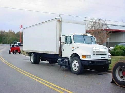 2000 International 4900  Box Truck - Straight Truck