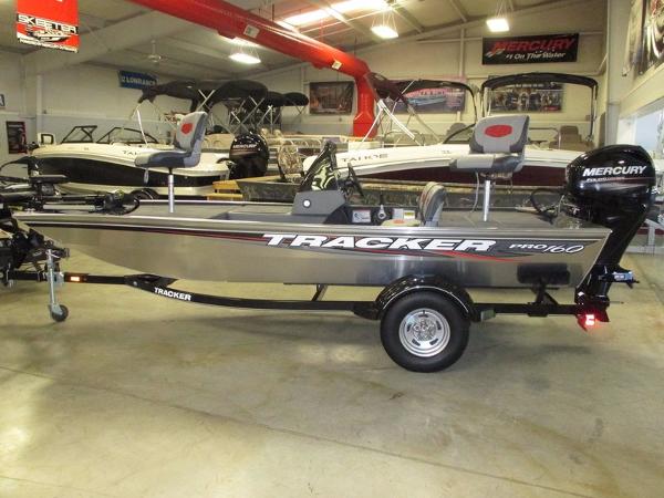 2017 TRACKER BOATS Pro 160