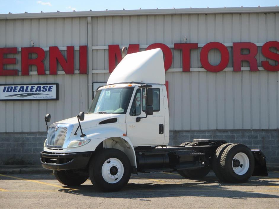 2008 International 4400  Cab Chassis