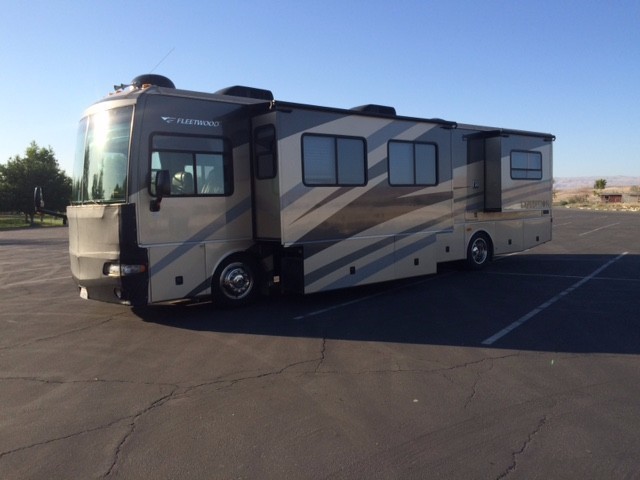 2006 Fleetwood EXPEDITION 38N