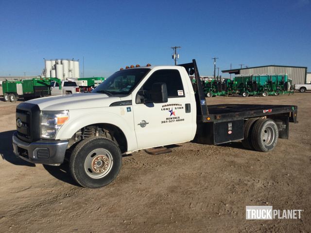 2011 Ford F-350 Super Duty 4x4  Flatbed Truck