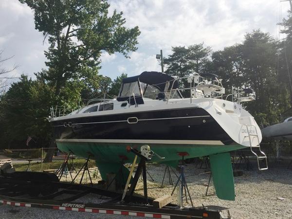 2005 Catalina 387