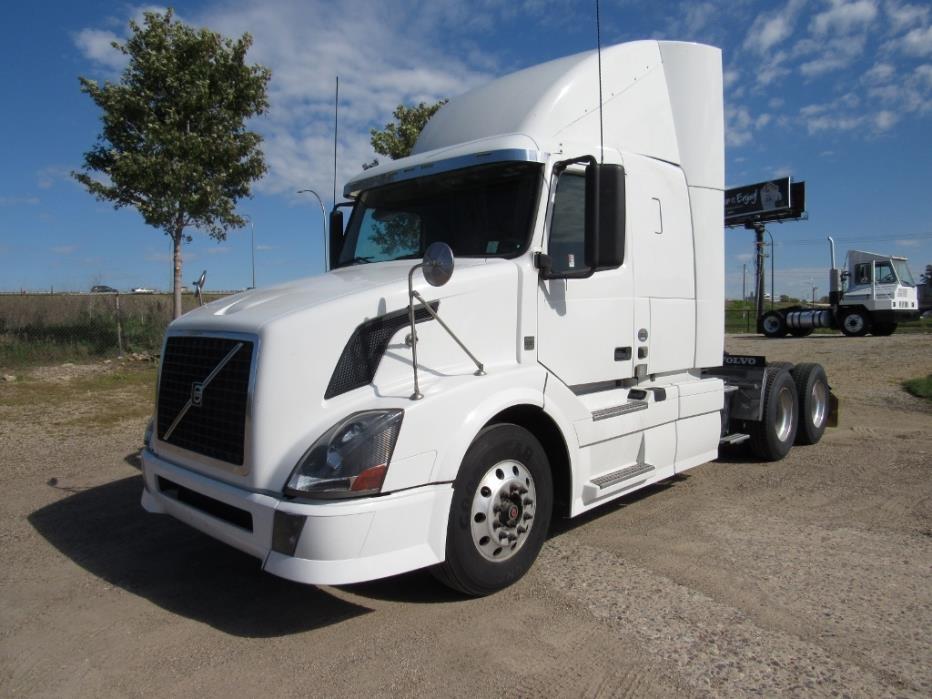 2012 Volvo Vnl430  Conventional - Sleeper Truck