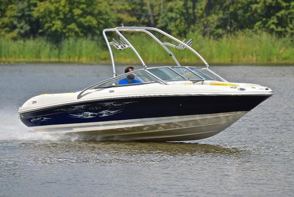 2006 Sea Ray 205 Sport