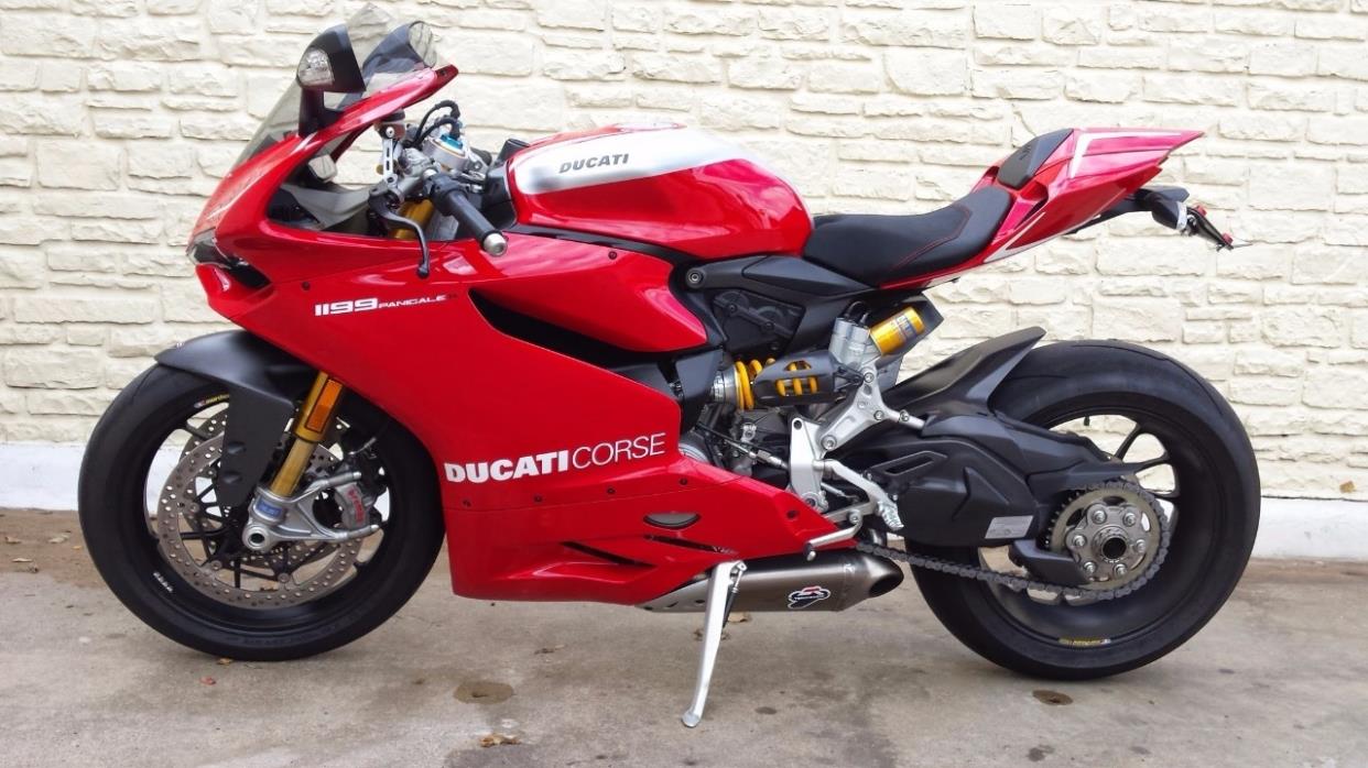 2012 Ducati MONSTER 696