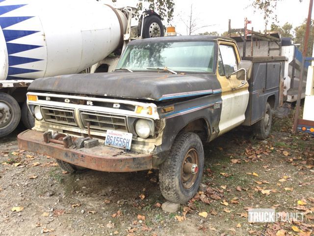 1976 Ford F-250 4x4  Utility Truck - Service Truck