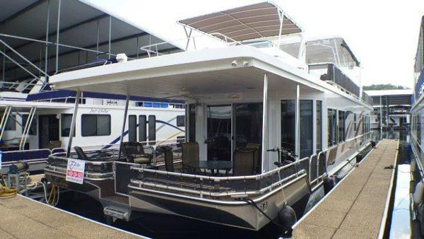 2010 THOROUGHBRED 18 x 85 Houseboat