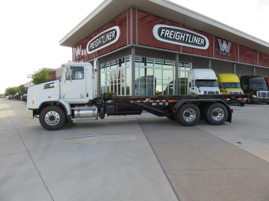 2016 Western Star 4700sb  Crane Truck