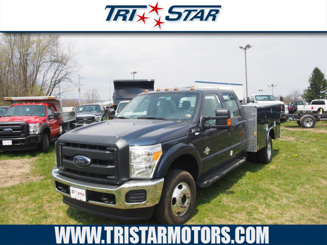 2016 Ford F-350 Super Duty  Cab Chassis