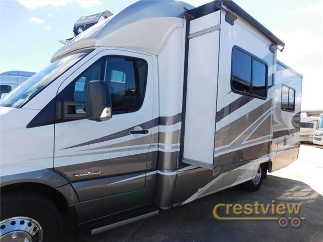 2015 Itasca Navion 24V