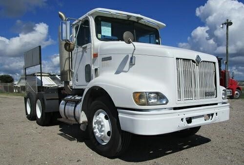 1999 International 9100  Conventional - Day Cab