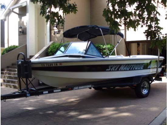 1988 Correct Craft Ski Nautique 2001