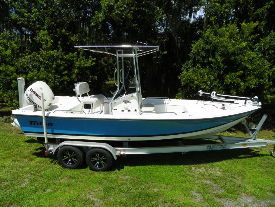 2010 TRITON BOATS 218BE