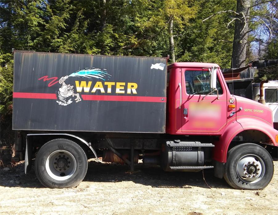 1990 International 7100  Water Truck