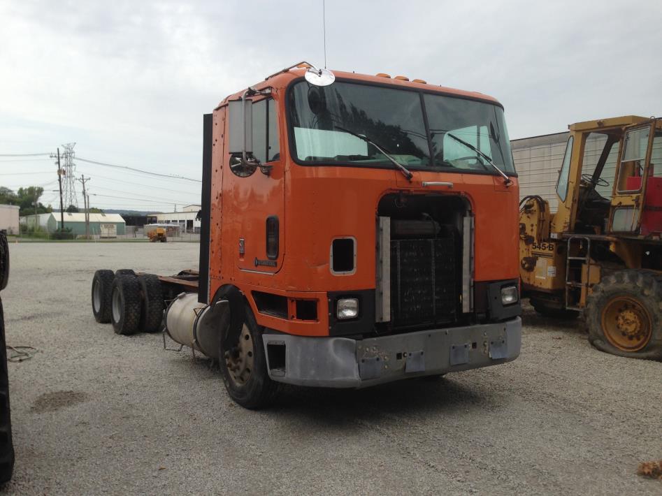 1997 International 9800  Cab Chassis