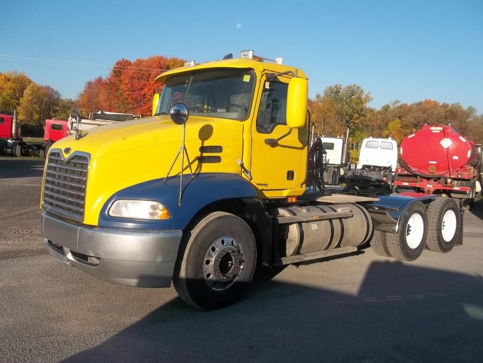2007 Mack Vision Cxn613  Conventional - Day Cab