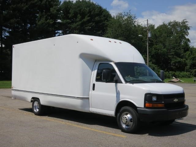 2005 Chevrolet Express G3500  Box Truck - Straight Truck