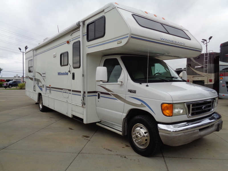 2004 Winnebago Minnie Winnie 31C