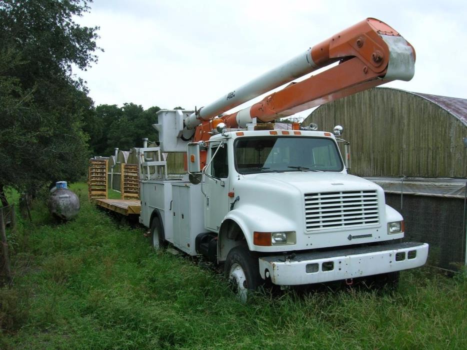 1992 International 4800  Bucket Truck - Boom Truck