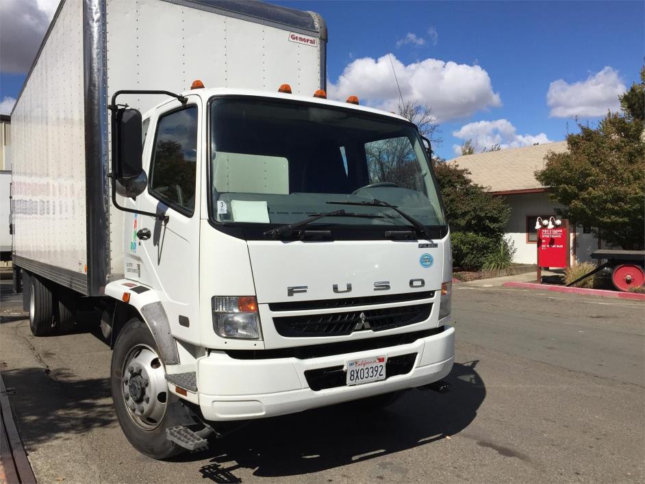 2009 Mitsubishi Fuso Fk260  Box Truck - Straight Truck