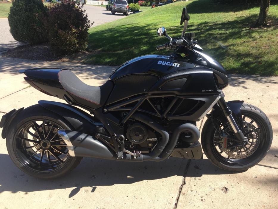 2012 Ducati DIAVEL