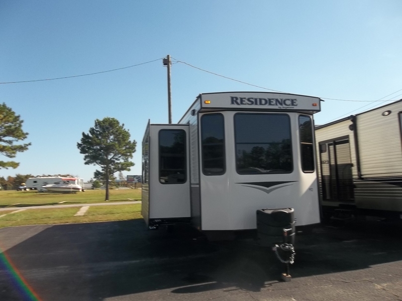 2017 Keystone Rv Residence 40MKTS