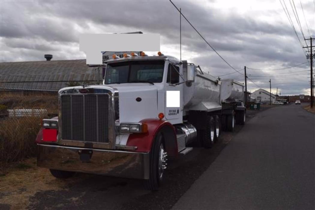 1989 Peterbilt 379  Transfer Truck