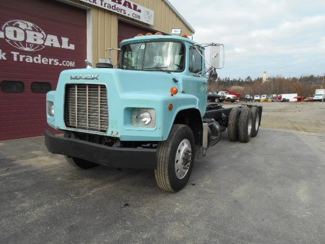 1998 Mack Rb688s  Cab Chassis