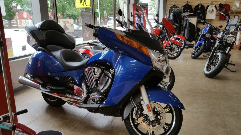 2016 Victory Vision Blue Fire Gloss