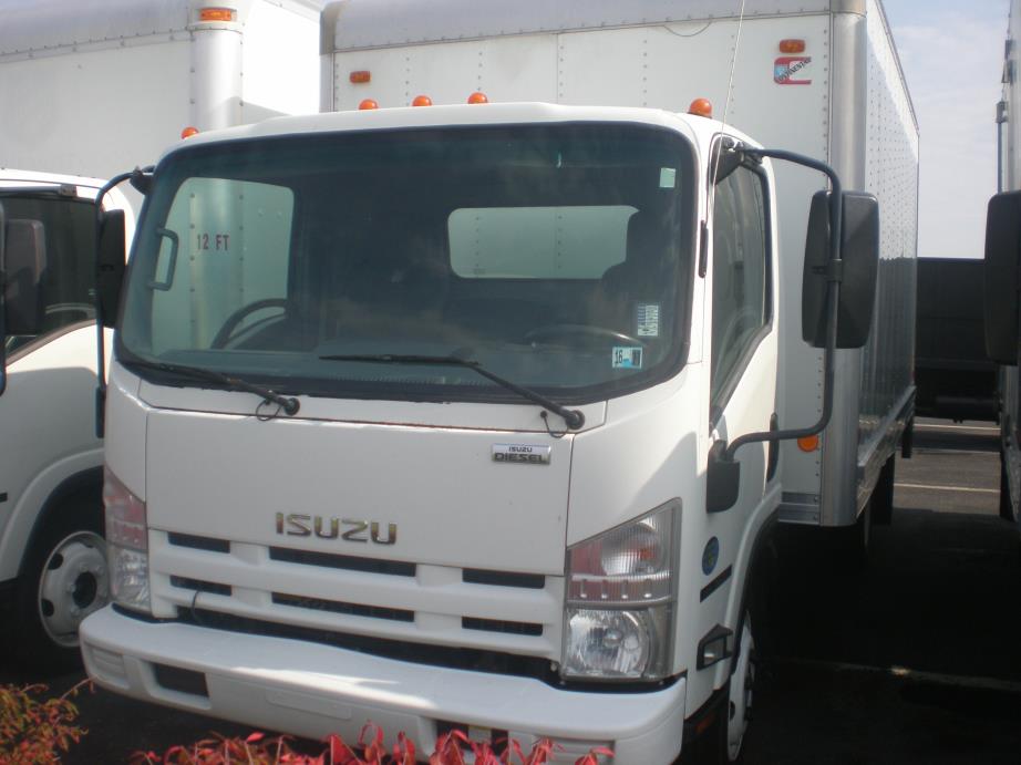 2009 Isuzu Nqr  Box Truck - Straight Truck