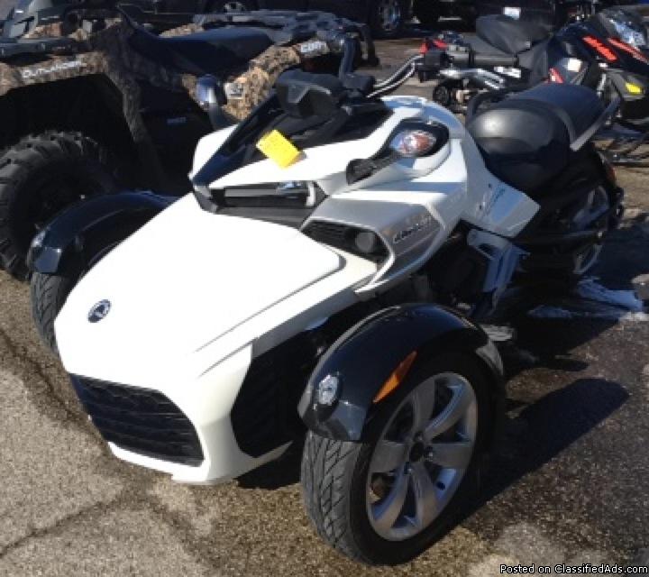 LAST ONE! SALE PRICE NOW JUST $13995! NEW 2015 Can-Am Spyder F3 SM6 Motorcycle...