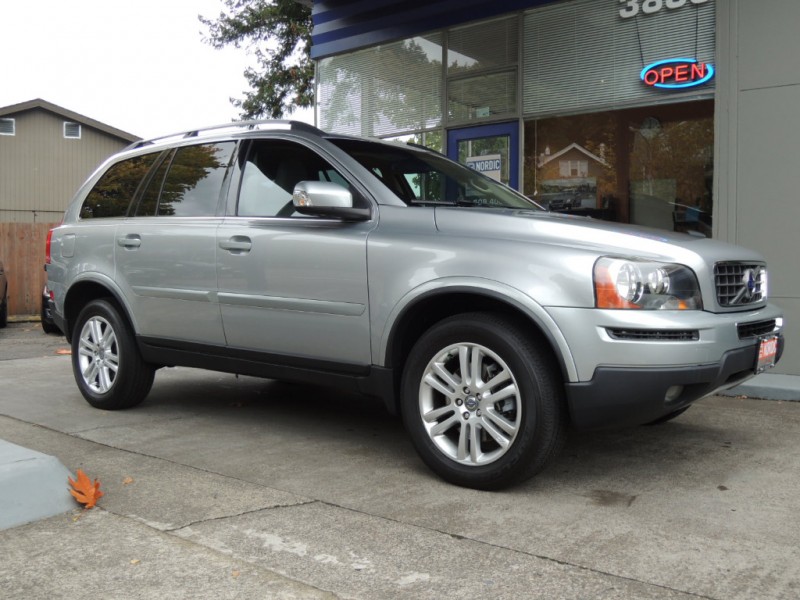 2011 Volvo XC90 3.2 Electric Silver, Sandstone Leather, Moonroof, 7-Passenger