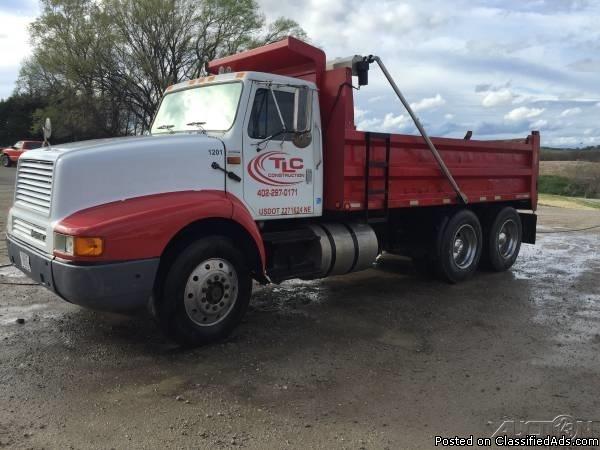 1993 International 8300 Dump Truck For Sale in Plattsmouth, Nebraska  68048