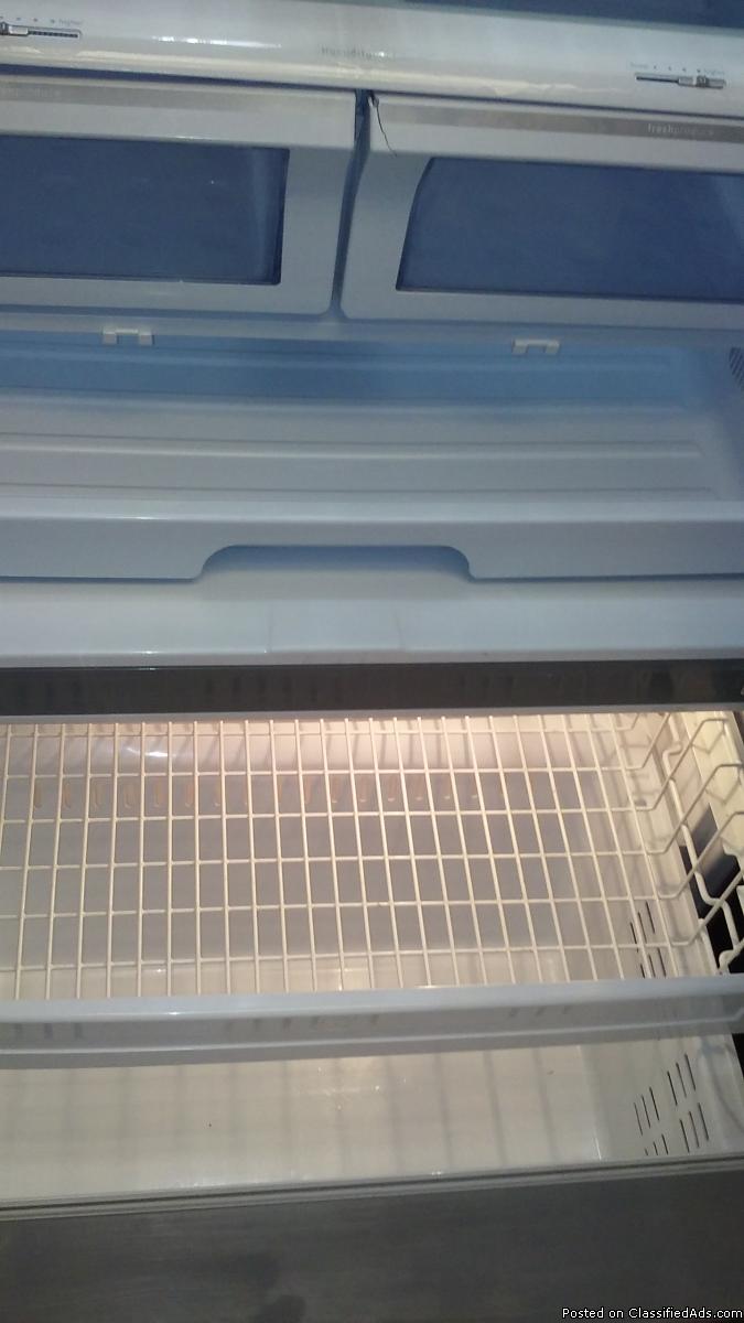 Like New GE Profile Stainless Steel French Door Refrigerator with Ice/Water in..., 1